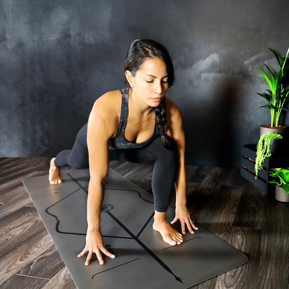 Liforme Original Yoga Mat – Free Yoga Bag Included - Patented Alignment System, Warrior-like Grip, Non-slip, Eco-friendly, sweat-resistant, long, wide, 4.2mm thick mat for comfort - Image 2